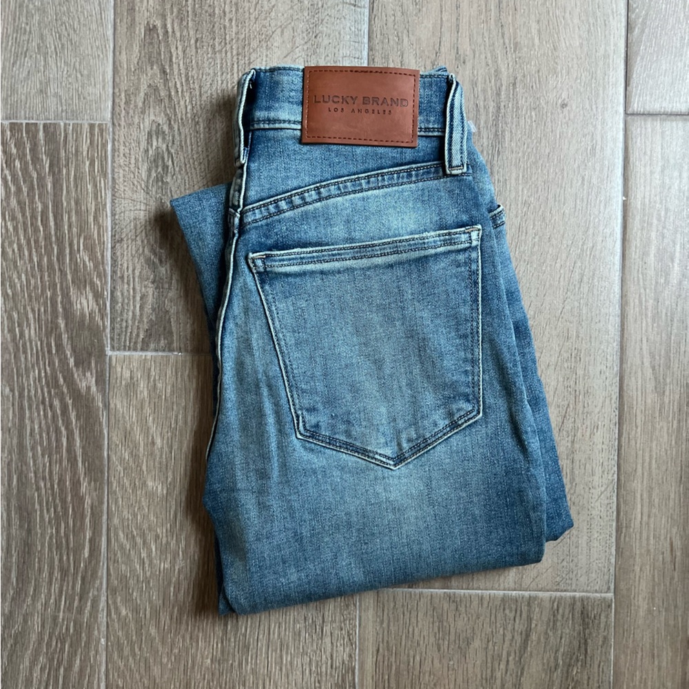 Lucky Brand Bridgette Button-Fly Ankle Jeans